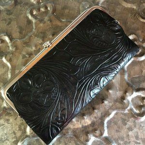 HOBO INTERNATIONAL~LAUREN~Embossed Leather Clutch Double Frame Wallet~BLACK~NWT!